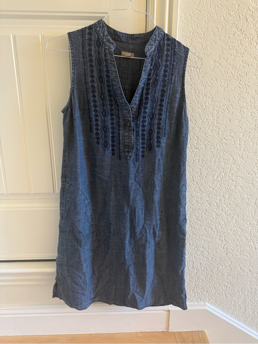 J. Jill Sleeveless Navy Embroidered Chambray Dress